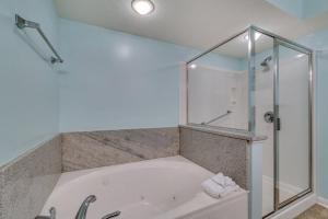 South Shore Villas 704 - Beautifully decorated 7th floor condo and a lazy river