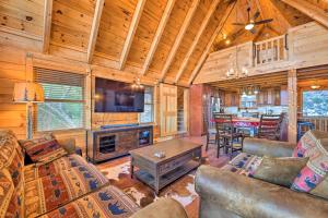 Luxe Waynesville Cabin Game Room and Mtn Views