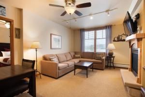 Perfect Family condo at Zephyr Mountain Lodge with Balcony overlooking the forest condo