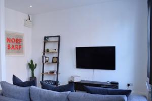 Bright and Spacious 1 Bedroom Flat in Clapham