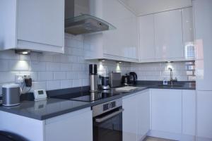 Bright and Spacious 1 Bedroom Flat in Clapham