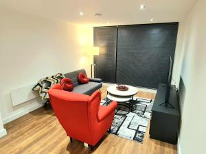 Remarkable 1-Bedroom Apartment in Salford