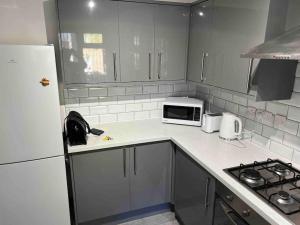Lovely 3 Bedroom Apartment in Notting Hill London