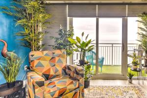 North Myrtle Beach Escape with Pools and Hot Tub!