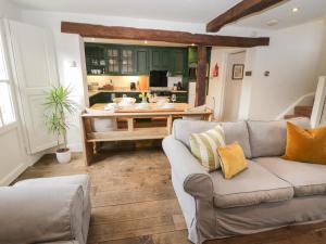 Ferry Cottage 3-bed