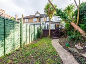 Pass the Keys Stunning Garden House in the heart of South London