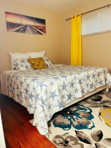 Feel mellow with the sun touch of Yellow and relaxed on a King size bed