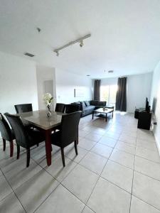 3 bedrooms in Miami with parking