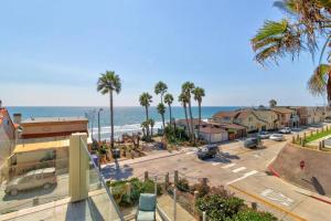 The Bridge At South Oceanside: The Perfect Family Beach House