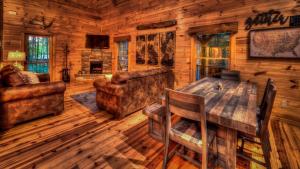 Cozy Cub Cabin by Escape to Blue Ridge