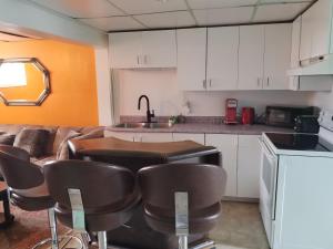 Entire 2 bedroom basement, kitchen, family-dininng-tv room