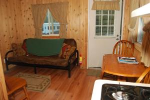 Seaside Camping Resort One-Bedroom Cabin 6