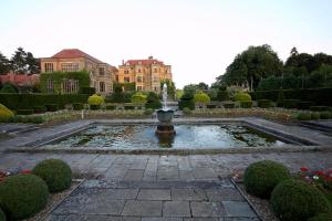 Fanhams Hall, Exclusive Collection