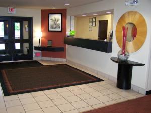 Extended Stay America Suites - Minneapolis - Maple Grove