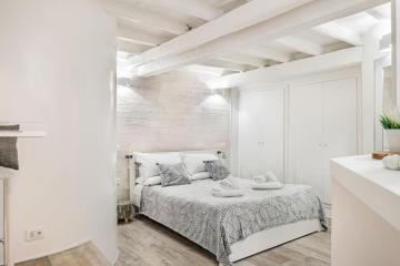 Enchanting studio apartment in Trastevere
