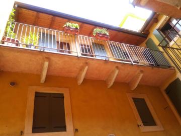GECKO'S BALCONY