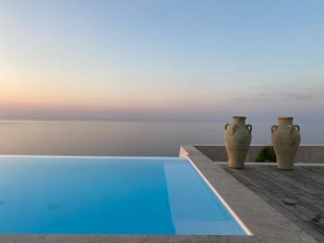 MASSIMO VILLAS - Villa Luna with panoramic infinity pool