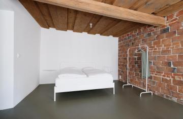 ENTZÜCKENDE KLEINE WOHNUNG