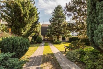 Yes, it is RETRO - Big Villa with Indoor Pool by ichbucheAT