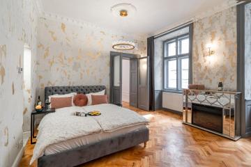 Emperor Castle View Suite