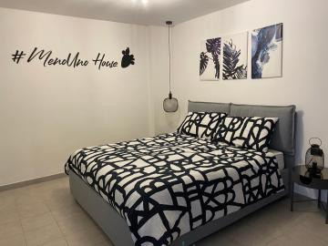 MenoUno House
