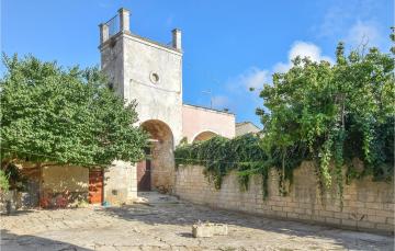 Amazing home in Ragusa with 2 Bedrooms and WiFi