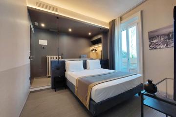 Fashion District Luxury Rooms