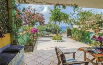 Amazing apartment in Parghelia with 2 Bedrooms