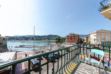 ALTIDO Casa Rosa al Mare apartments