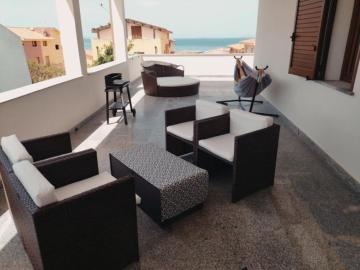 Appartamento con grande terrazza VISTA MARE