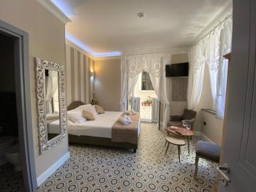 Luxury Suite