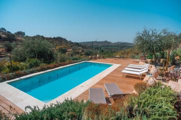 Azalo Country Homes - Villa i Gelsi - Suites & Rooms with Pool