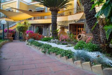 Villa Paradiso