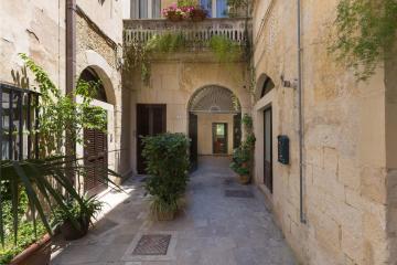 Salotto Barocco by BarbarHouse