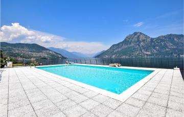 Amazing apartment in Riva di Solto with Outdoor swimming pool, 2 Bedrooms and WiFi