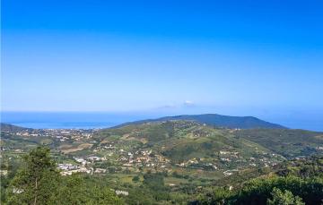 Amazing home in Laureana Cilento with Jacuzzi, 3 Bedrooms and WiFi