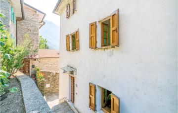 Beautiful home in Stazzema with WiFi and 3 Bedrooms