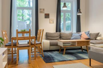 Cozy Apartment With Private Garden
