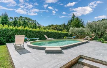 Nice home in Camaiore with Outdoor swimming pool, 4 Bedrooms and WiFi