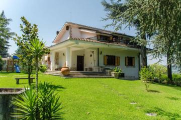 Villa White