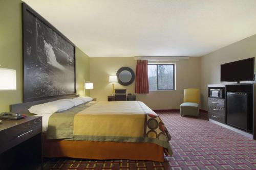 Super 8 by Wyndham Homewood Birmingham Area