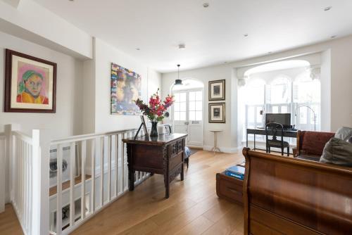 Kennington Road by Onefinestay
