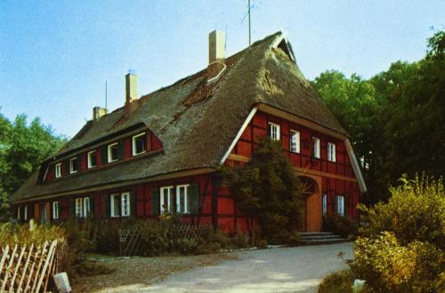 Forstgut Einem, Pension