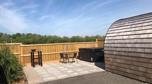 Superior glamping pod with hot tub