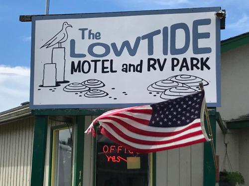The Lowtide Motel