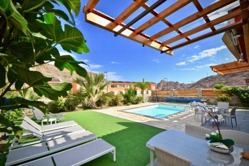 Villa Diana with private swimming pool in Tauro