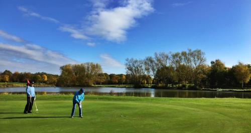 Calderfields Golf & Country Club