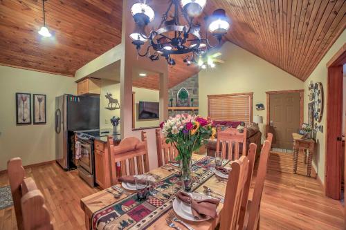 Cozy Branson West Cabin with Resort-Style Amenities!