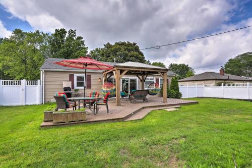 Renovated Parma Heights Home with Yard, BBQ and Pergola