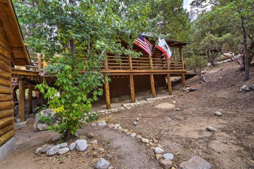 Remodeled Idyllwild Cabin with Hot Tub, Forest Views